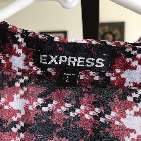 EXPRESS size L Burgundy Black & White Houndstooth Chiffon Blouse Top - Picture 3 of 4